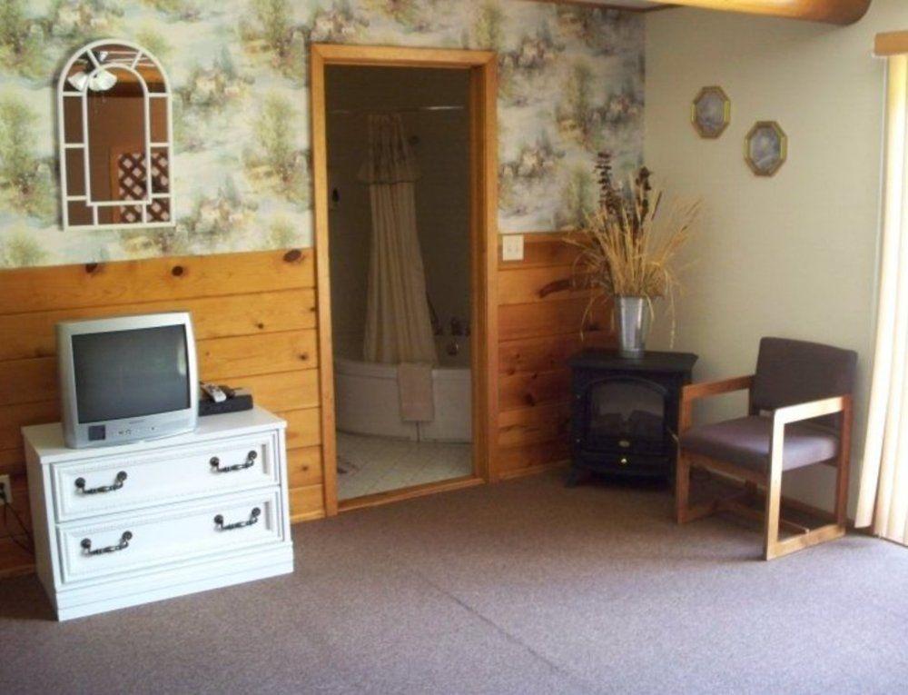 Spring Creek Inn Hill City Ngoại thất bức ảnh