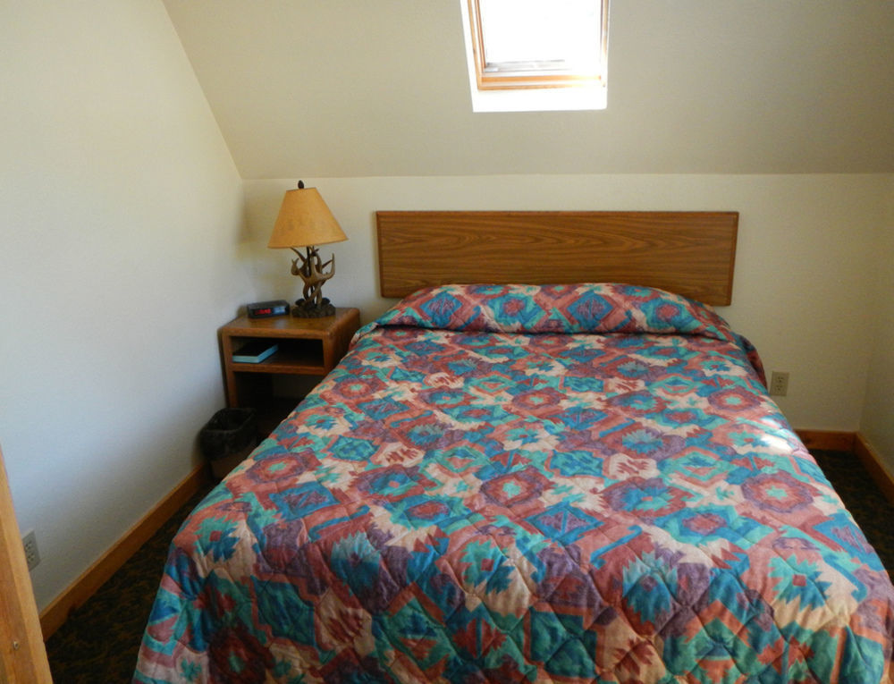 Spring Creek Inn Hill City Ngoại thất bức ảnh